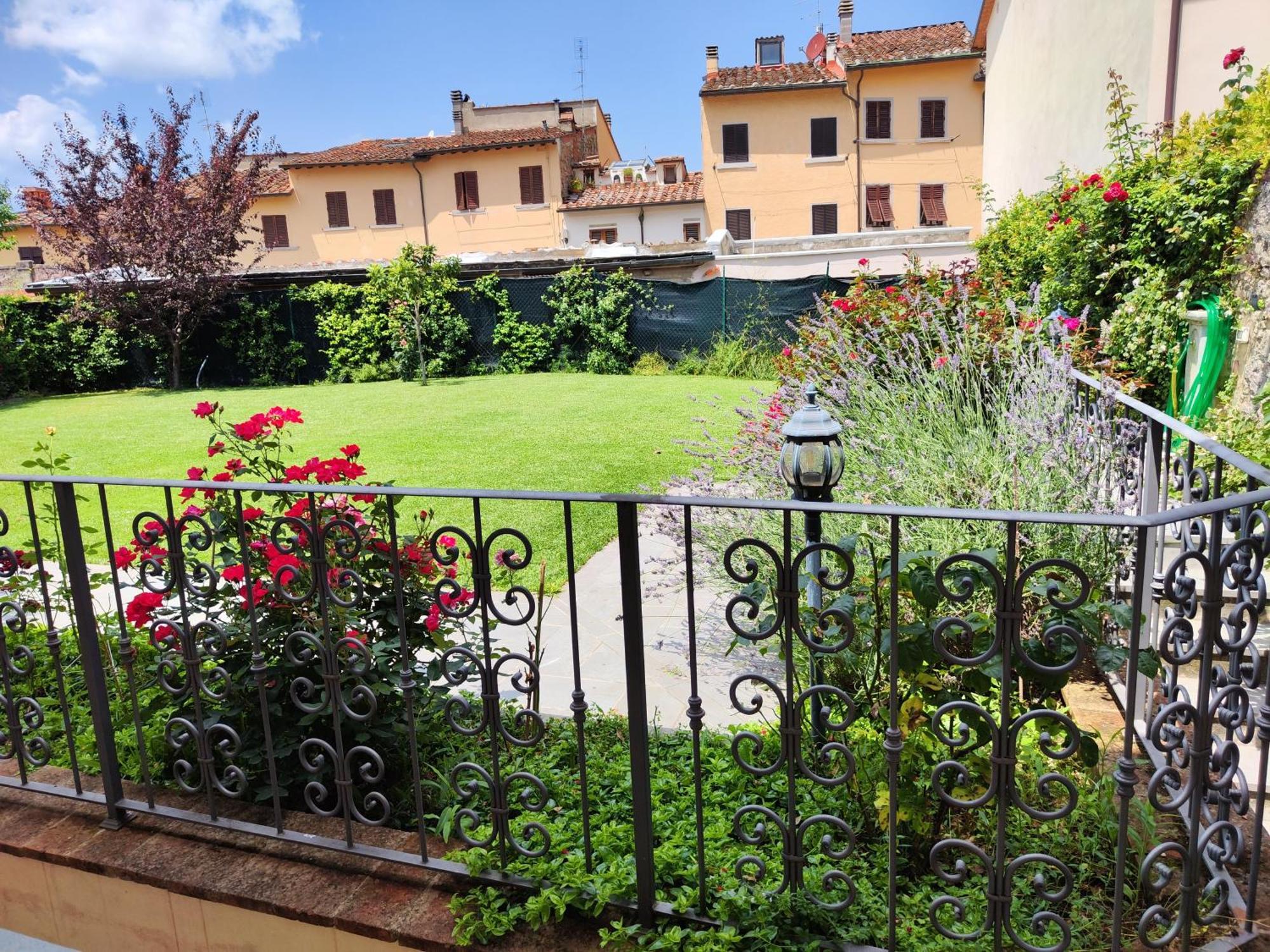 Casa Di Pietro Aretino, Arezzo Centro Storico 4-8 Letti Apartman Kültér fotó